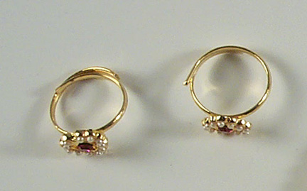 Ring Set - Pearl/Red Stone - Click Image to Close